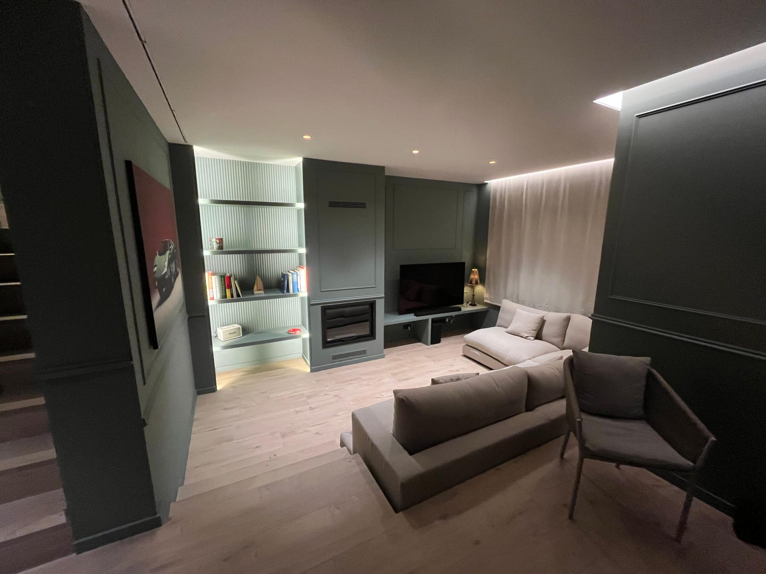 How Professional Cornice Installation Improves High-End Renovations